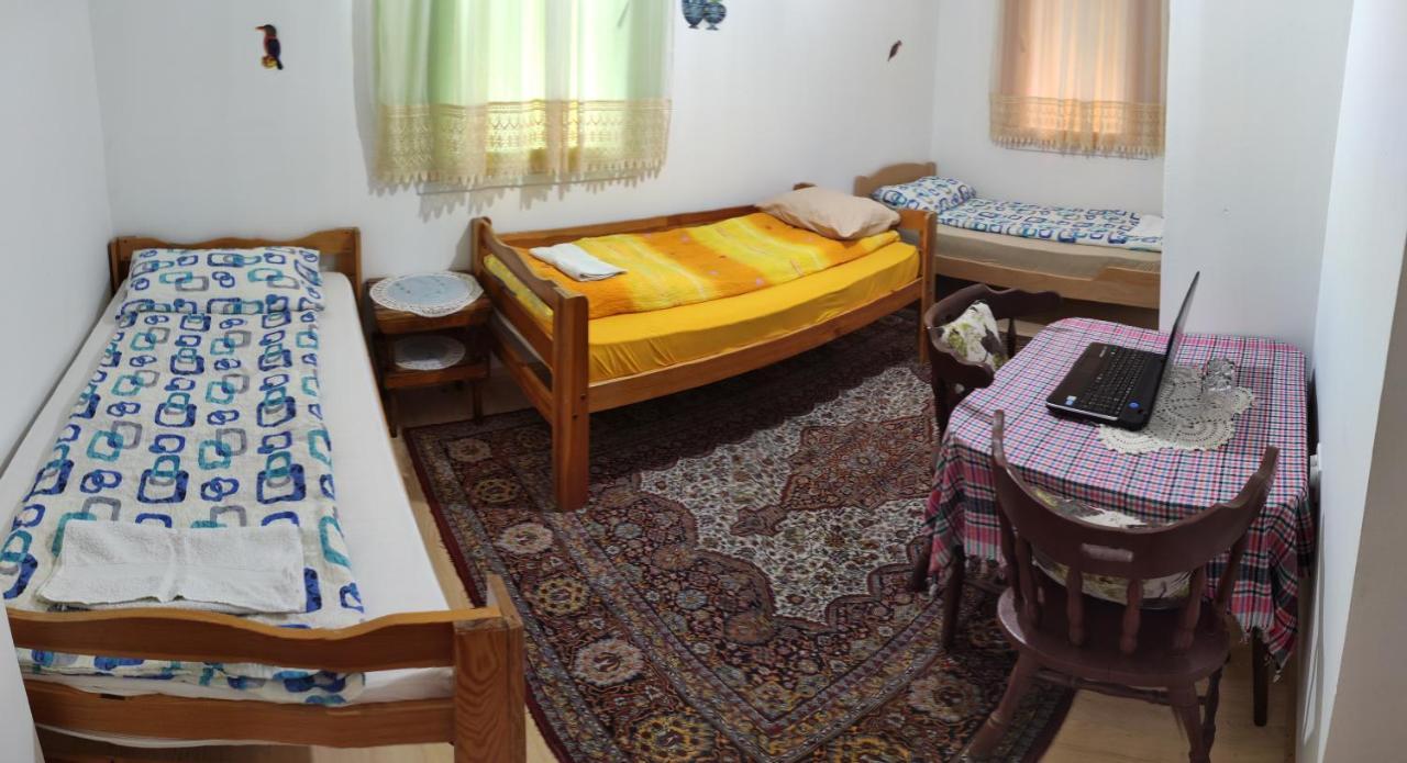 Gasthaus Privatni Smjestaj "Mratinje" Plužine Exterior foto