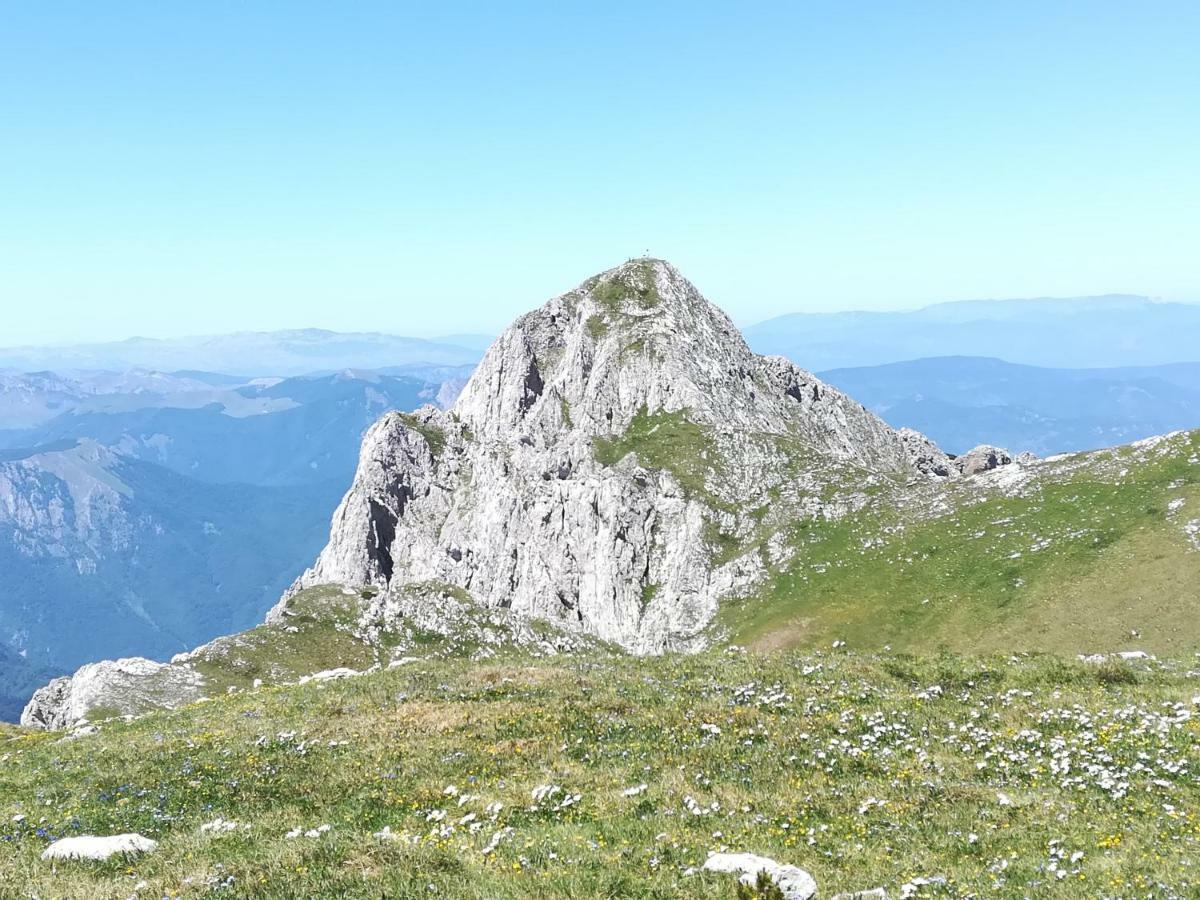 Gasthaus Privatni Smjestaj "Mratinje" Plužine Exterior foto